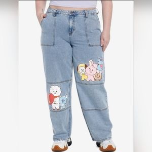 Hot Topic BT21 Straight leg hight waisted jeans. Womens Plus Size 16